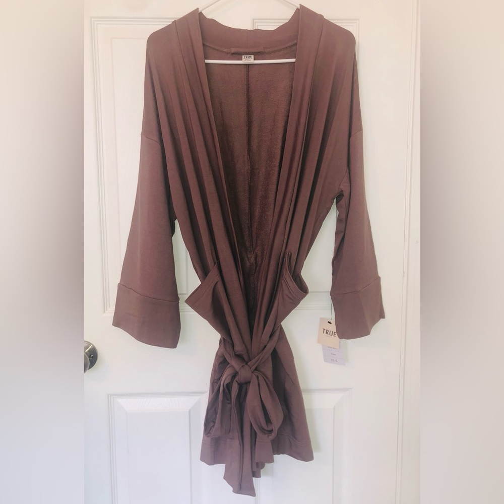 True & Co Any-wear robe (XS-S)